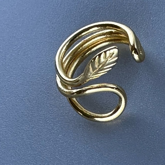 14K Gold Vermeil Leaf Wrap Ear Cuff - Picture 8 of 8